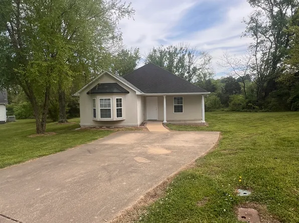 1108 Westport Ct, Columbia, TN 38401