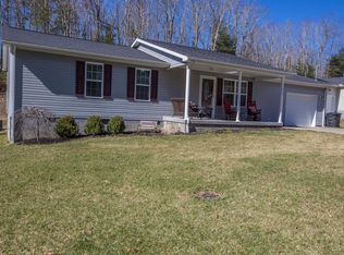 264 Adam St, Shady Spring, WV 25918