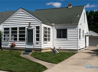 3044 Maeterlinck Ave, Toledo, OH 43614