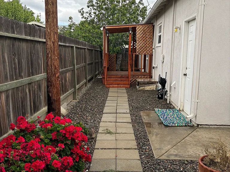 25 W K St — Photo 10