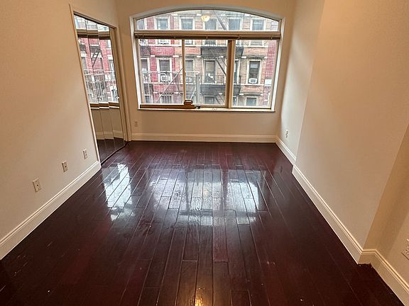 3rd image of 146 Orchard St APT 5D