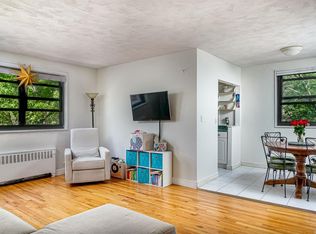 1631 163rd St, Whitestone, NY 11357