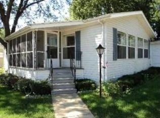 69 Melbrooke Rd, Elgin, IL 60123