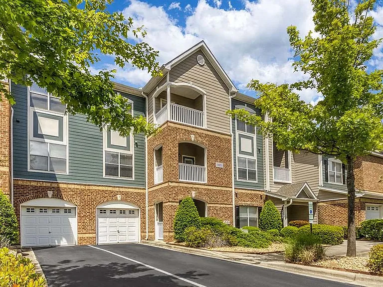 Braxton at Brier Creek — Photo 16