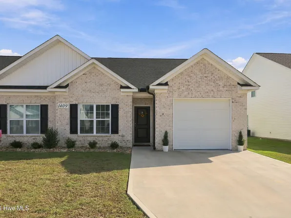 1409 B Dorset Drive, Greenville, NC 27834
