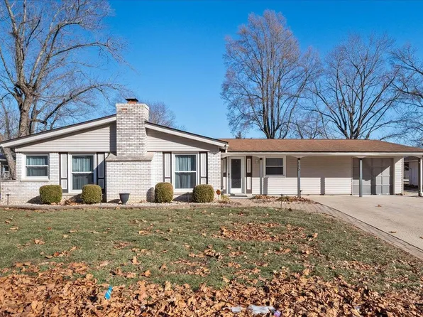 115 Dogwood Ln, Fairview Heights, IL 62208