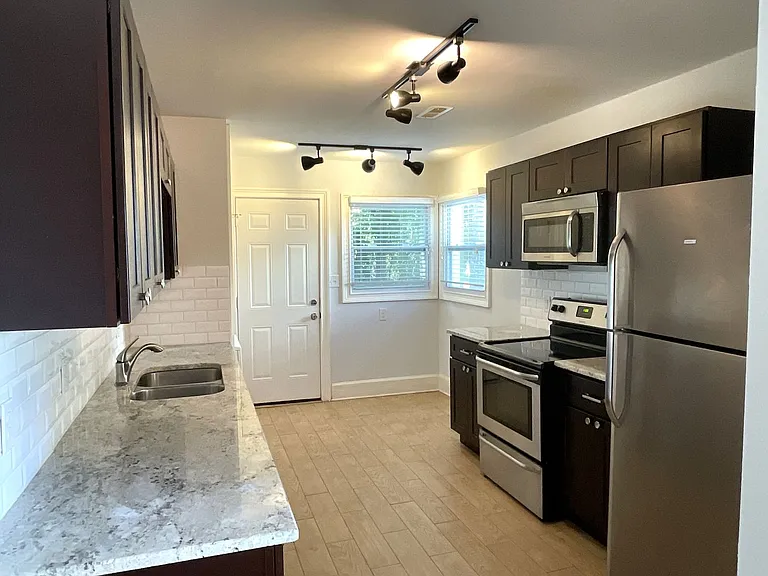 1728 Matheson Ave #&-1730 — Photo 5