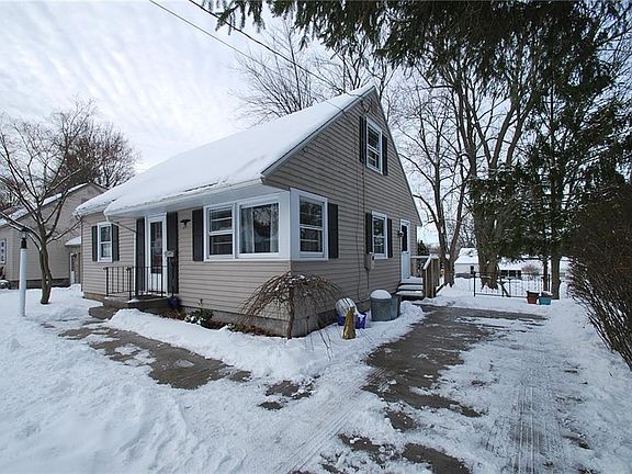 2nd image of 24 Briggs Ave