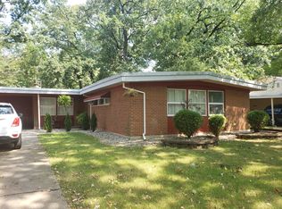 360 Oakwood St, Park Forest, IL