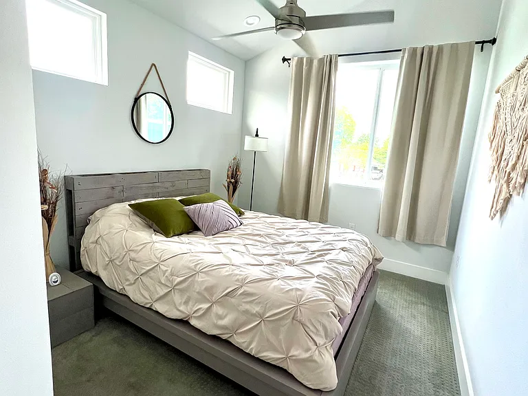 6908 Carver Ave — Photo 13