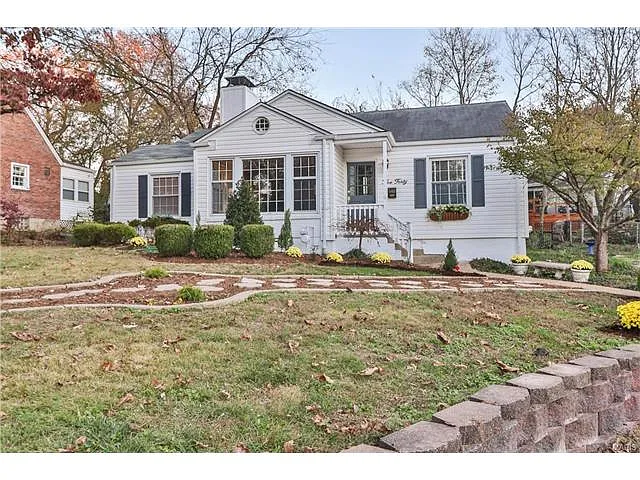 540 Woodard Dr photo 1