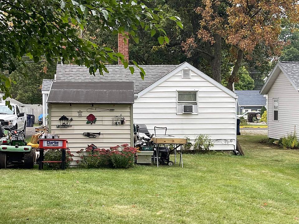 2nd image of 618 Oldfather St
