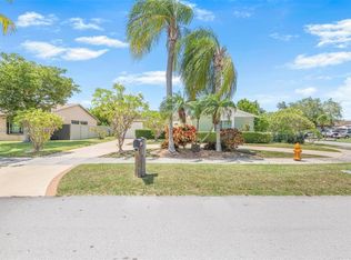 13245 SW 86th Ln, Miami, FL 33183