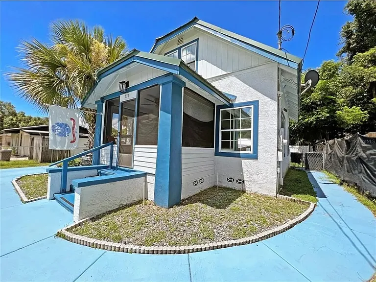 231 N Park Ave — Photo 4
