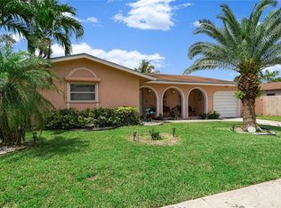 7940 NW 8th St, Margate, FL 33063