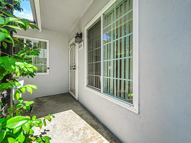 654 Patterson Ave — Photo 4