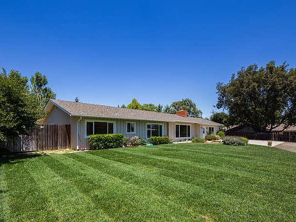 1233 Calzada Ave Santa Ynez CA-small-002