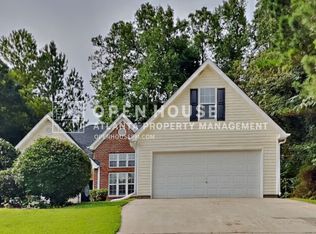3370 Glen Summit Ln, Snellville, GA 30039