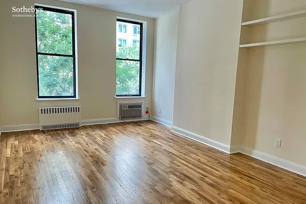 Rented by Sotheby's International Realty | media 20