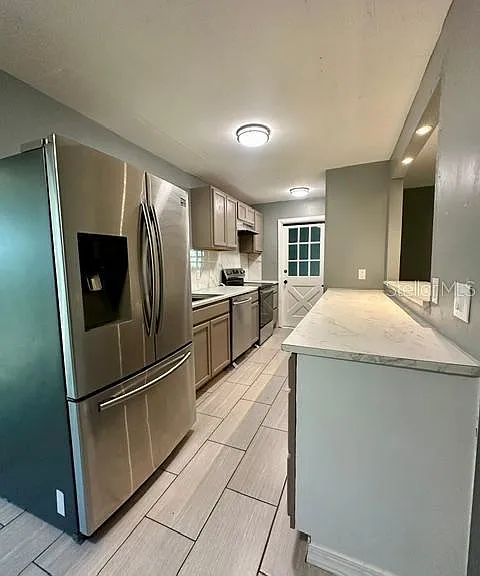 617 E Helm Way — Photo 6