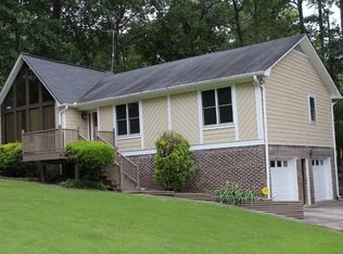 354 Oak Leaf Cir, Birmingham, AL 35244