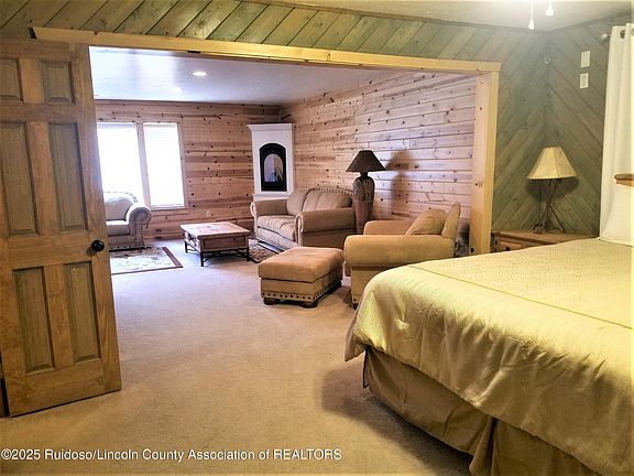 4th image of 174 Meander Dr