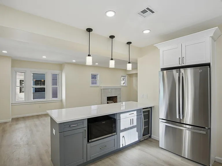 4 Lincoln Pl — Photo 19