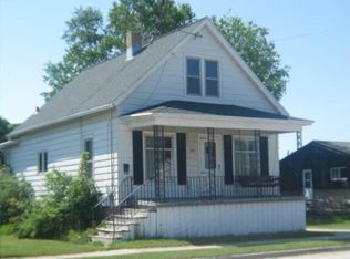 808 Lowell St, Two Rivers, WI 54241