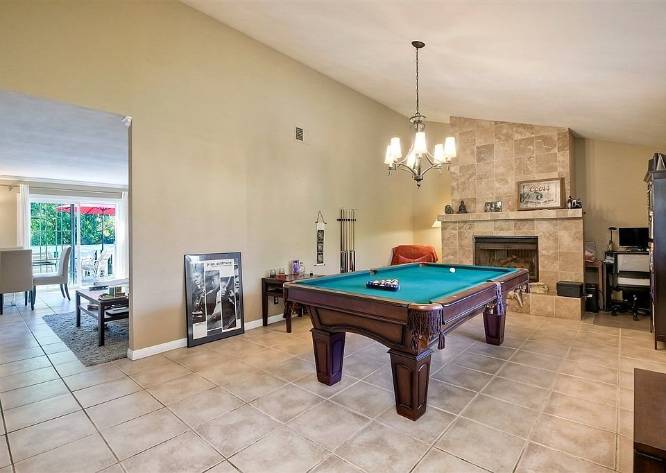 2nd image of 1290 Pepper Tree Ln