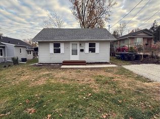 1302 Bundy St, Des Moines, IA 50315