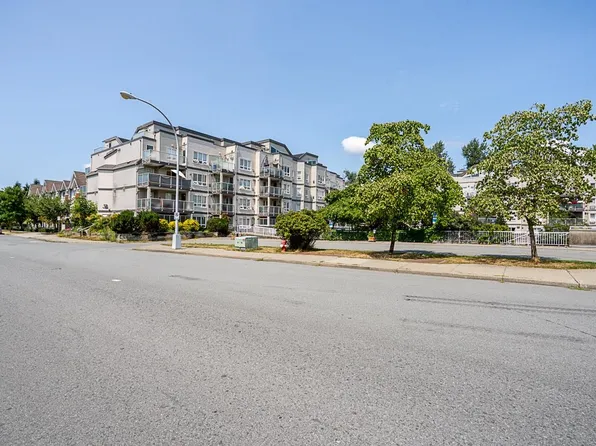 14355 103rd Ave #108, Surrey, BC V3T 5V5
