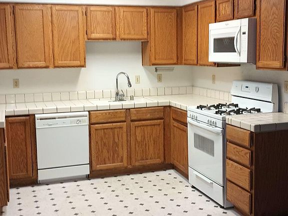 5th image of 4349 Fell St