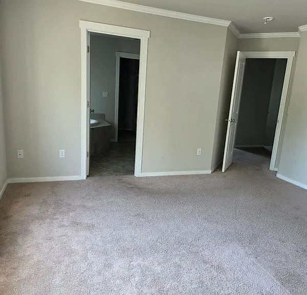 9927 13th St SE — Photo 17