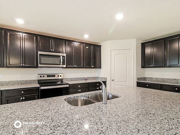 5th image of 1313 Brenway Dr