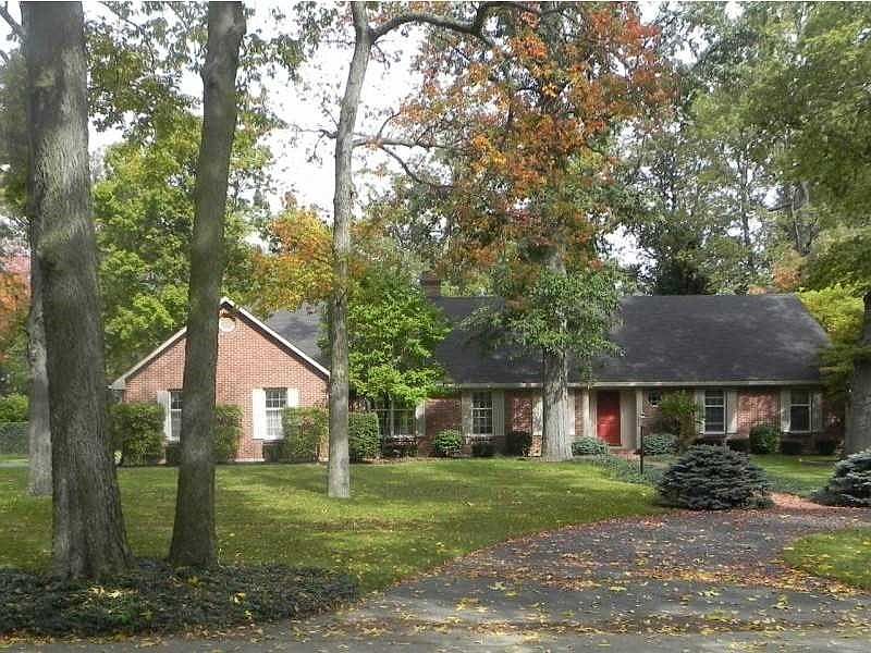1st image of 6625 Woodbriar Ln