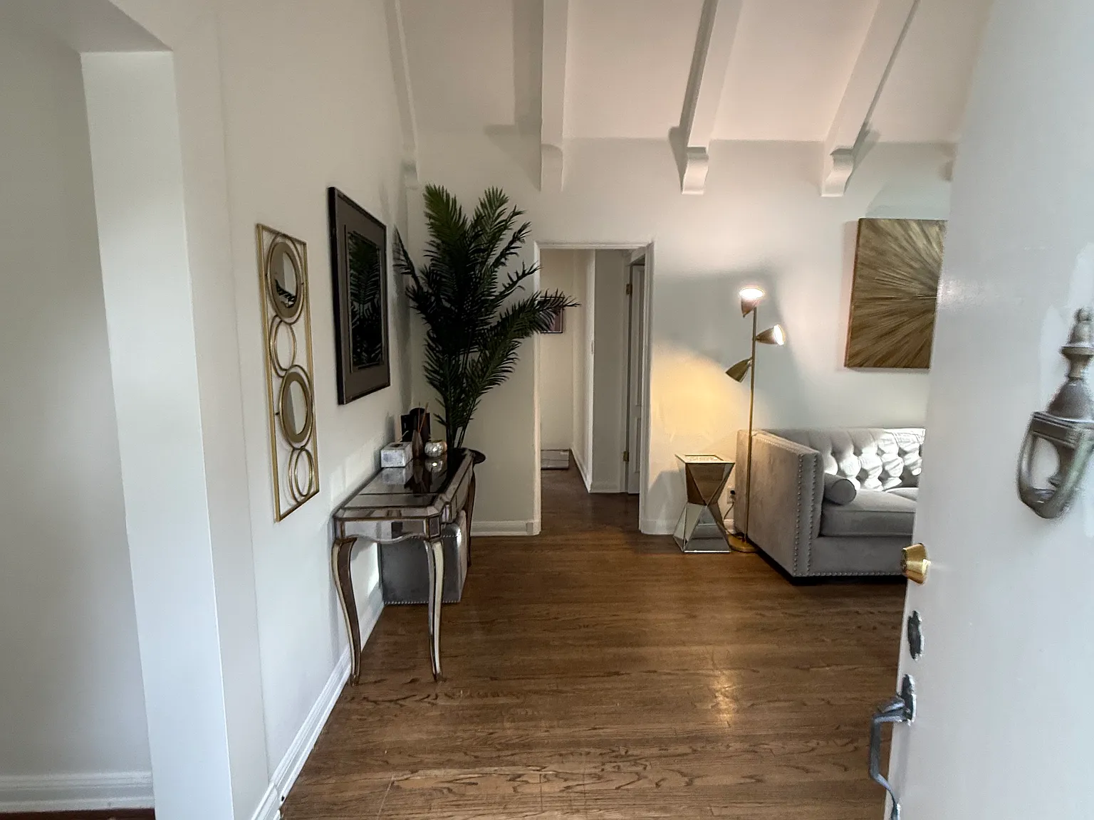 2 bed, 1300 sqft, $6,700 — Photo 4