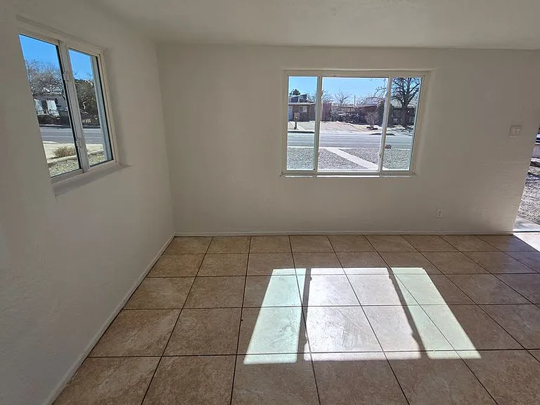 4811 Comanche Rd NE — Photo 30