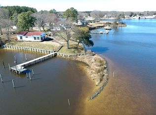 768 Oyster Point Dr, Reedville, VA 22539