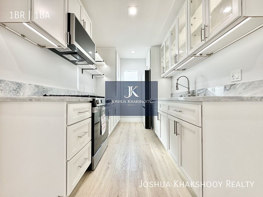 1st image of 604 N Flores St APT 5