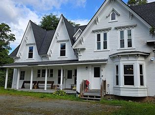31 Hill St, North Troy, VT 05859
