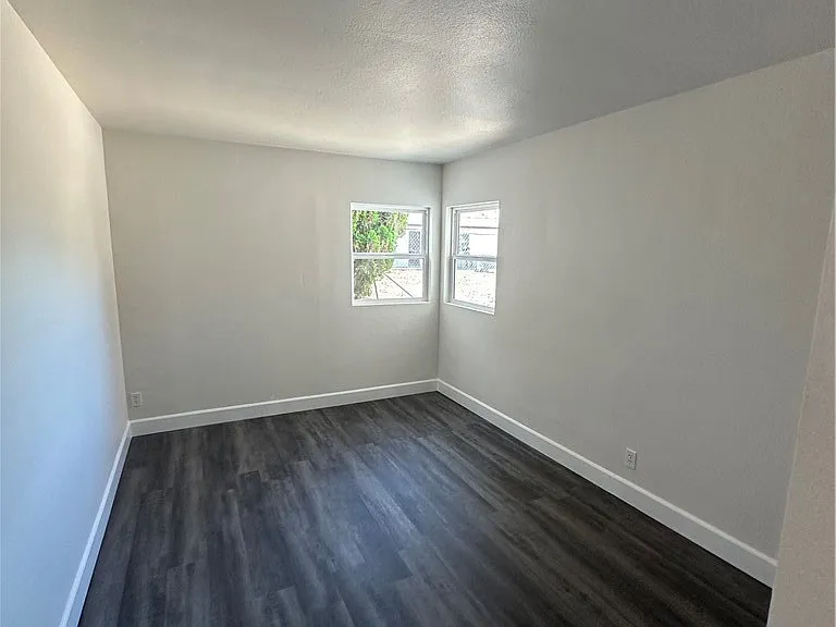 454 S Rosario Ave #A — Photo 17