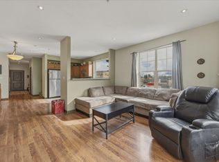 1436 Portage Rd #201, Pemberton, BC V0N2L1