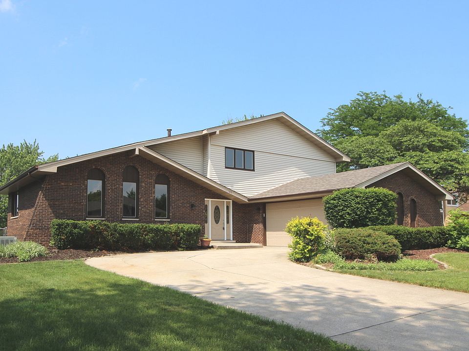 1st image of 12348 W Prairie Dr