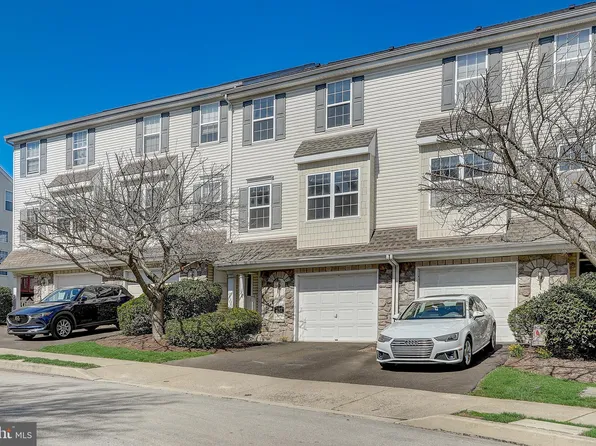 433 Fort Hill Cir, Fort Washington, PA 19034