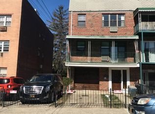 3162 46th St, Astoria, NY 11103