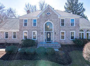 9921 Rosewood Hill Cir, Vienna, VA 22182