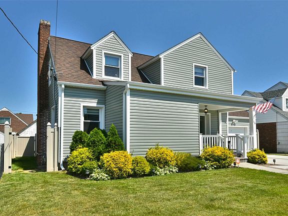 3rd image of 19 Alexine Ave