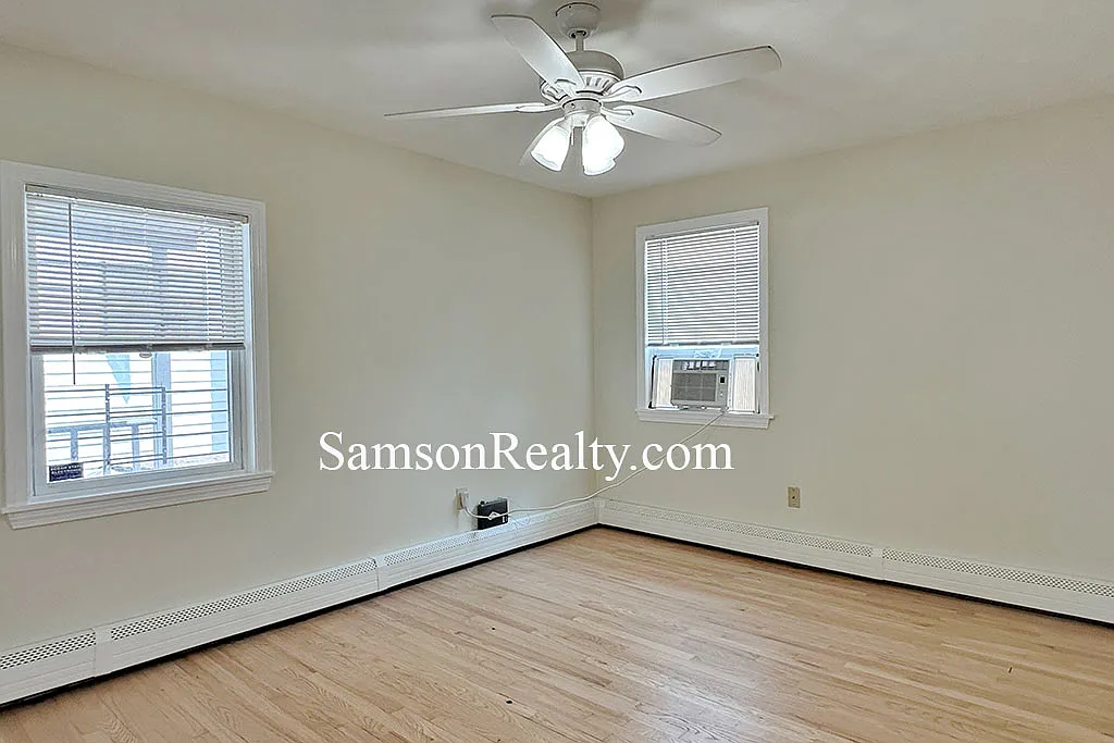 5 bed, 2395 sqft, $6,000 — Photo 3