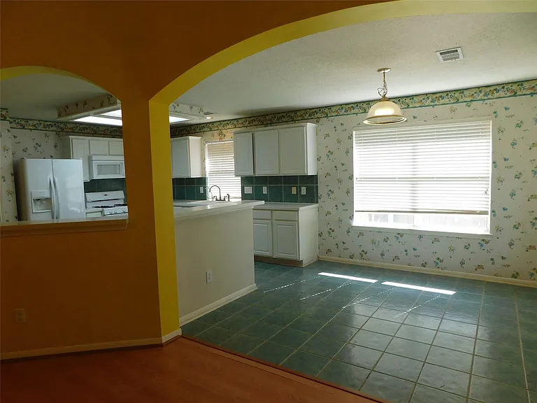 3702 Heritage Colony Dr — Photo 12