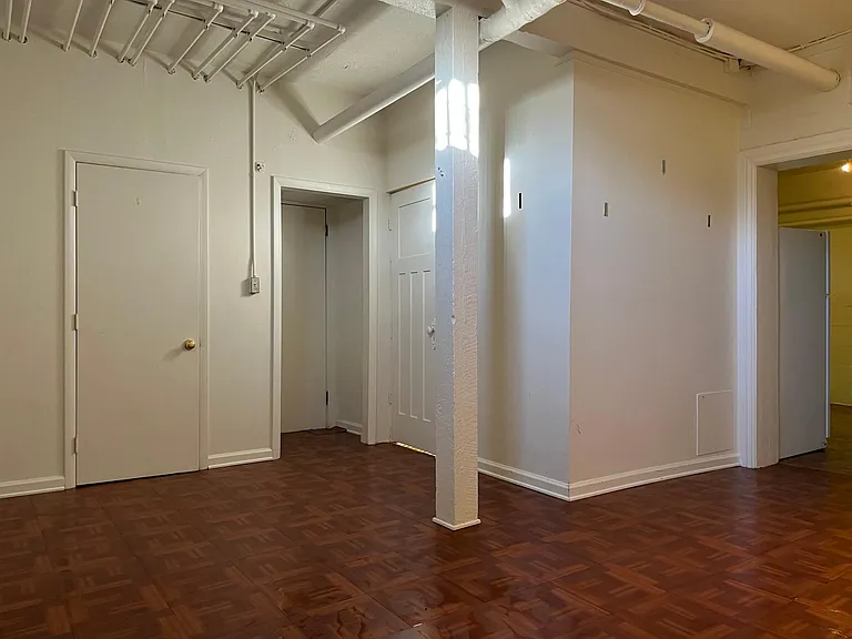 1358 N Ogden St #1B — Photo 3